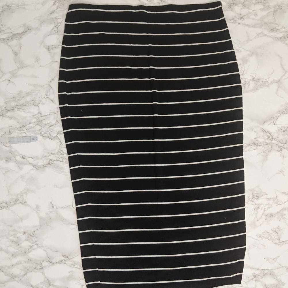 Vince Camuto Striped Midi Skirt - Size M